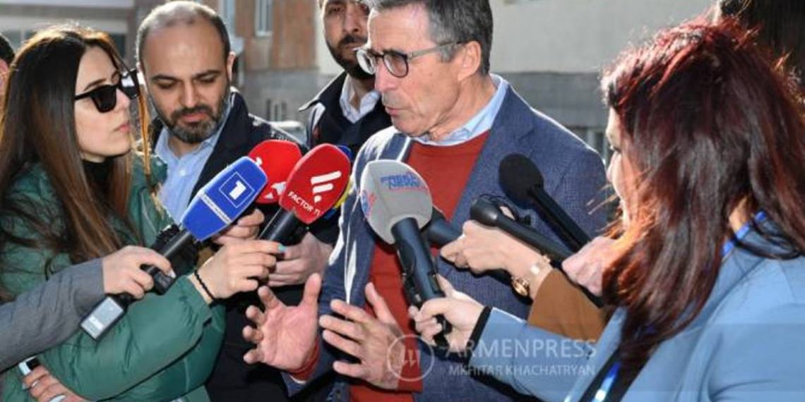 Должны быть международные механизмы, гарантирующие права и безопасность населения НК: Расмуссен