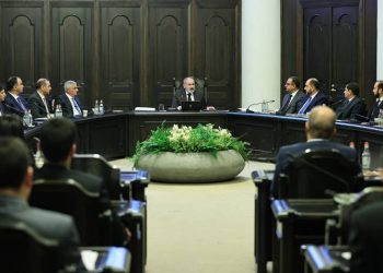 Премьер Армении поручил МИД начать переговоры с Верховным комиссаром ООН по делам беженцев о перемещенных лицах НК