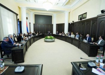 В правительстве обсуждены поднятые членами Американской торговой палаты в Армении вопросы