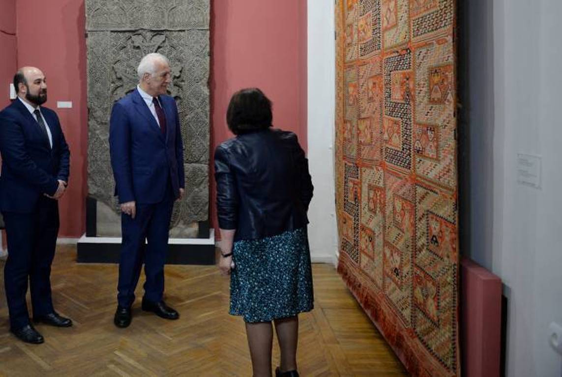 Президент Армении посетил Национальную картинную галерею и Музей истории
