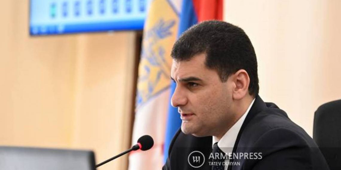 Мэр Еревана Грачья Саркисян подал в отставку