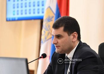 Мэр Еревана Грачья Саркисян подал в отставку