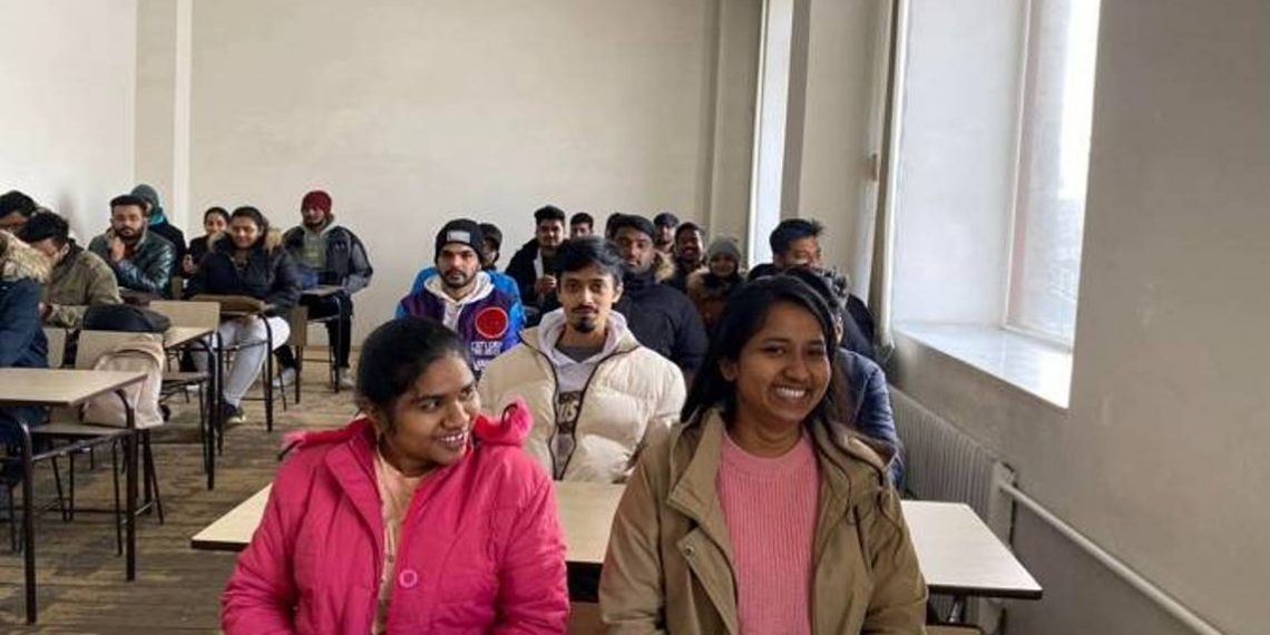 В Гюмри увеличилось число студентов из-за рубежа