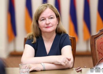 Блокада Лачинского коридора должна быть снята, мирные переговоры быть на основе Хельсинкского акта: Натали Лузо