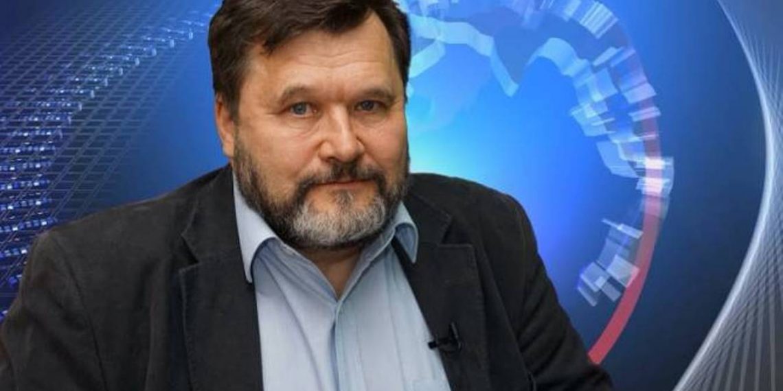 У российских миротворцев нет мандата на полицейские функции: Александр Крылов прокомментировал, почему миротворцы не открывают Лачинский коридор