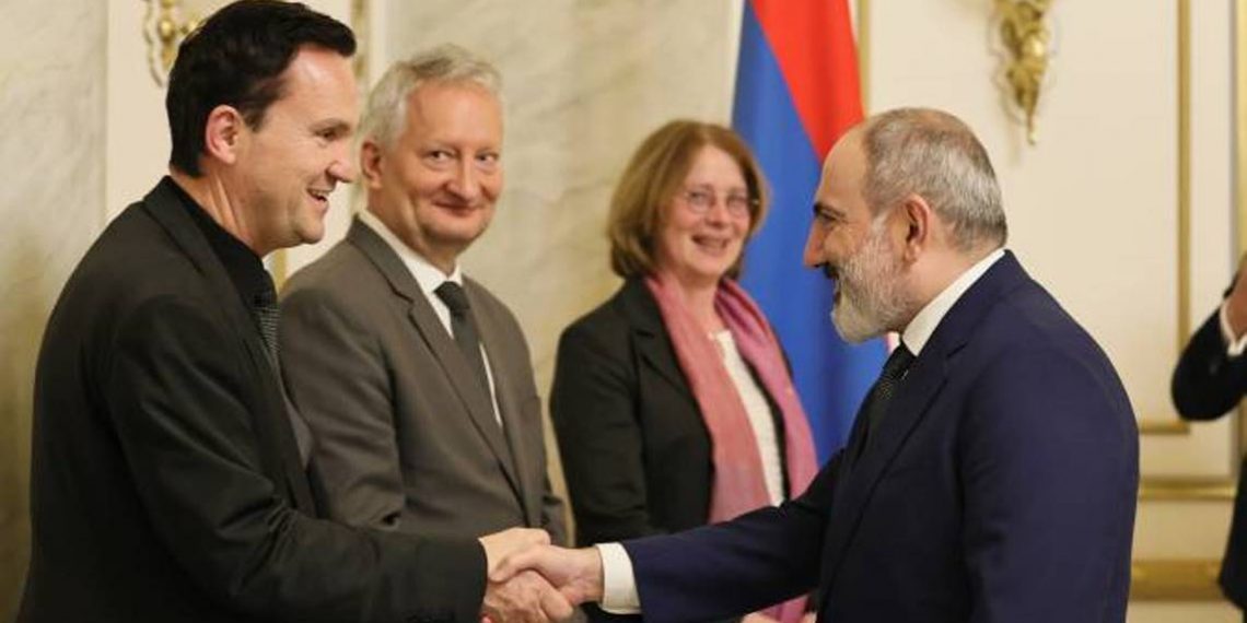 Премьер-министр Пашинян принял делегацию парламентской группы дружбы Германия-Южный Кавказ Бундестага Германии