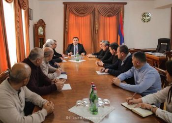 Государственный министр Арцаха встретился с офицерами запаса