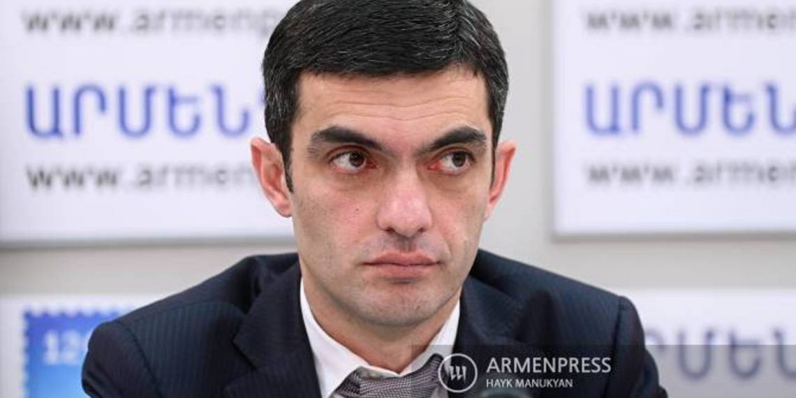 Необходимо активизировать усилия, чтобы на Азербайджан было оказано серьезное международное давление: министр ИД Арцаха