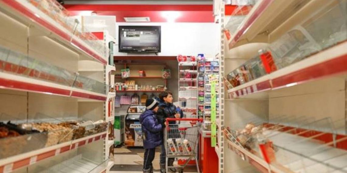 В Арцахе запасы продовольствия и товаров первой необходимости почти на грани истощения: госминистр Арцаха