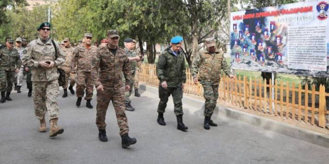 Военные атташе аккредитованных в Армении иностранных посольств посетили учебный центр им. Маршала Баграмяна