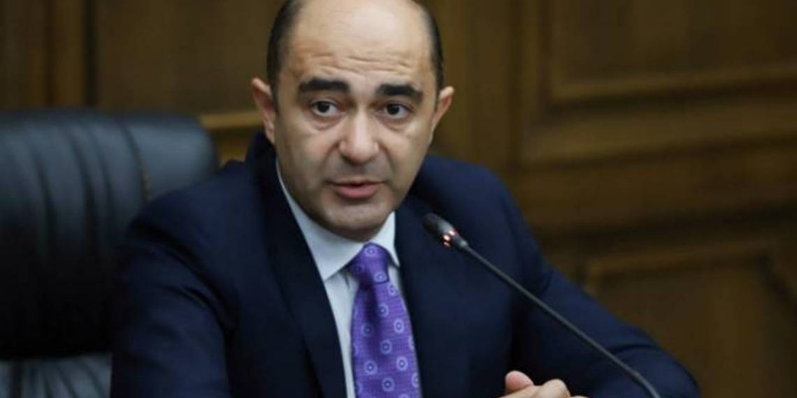 Вопрос Нагорного Карабаха со своей политической и правовой историей несравним с вопросом Донецка, Луганска или Косово