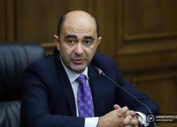 Вопрос Нагорного Карабаха со своей политической и правовой историей несравним с вопросом Донецка, Луганска или Косово