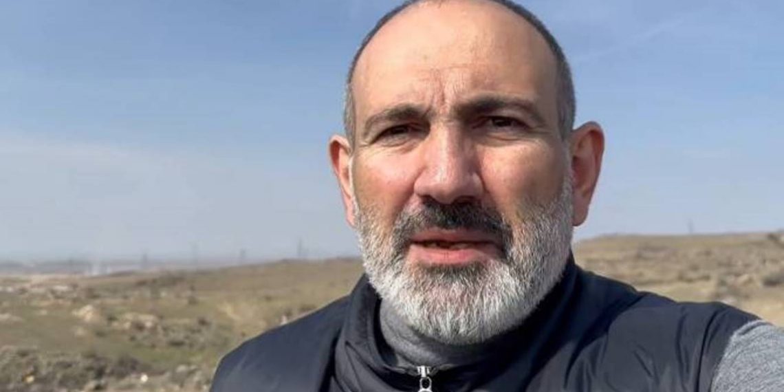 Концертный зал, национальный футбольный стадион, офицерский университет. Премьер—о проекте Академгородка