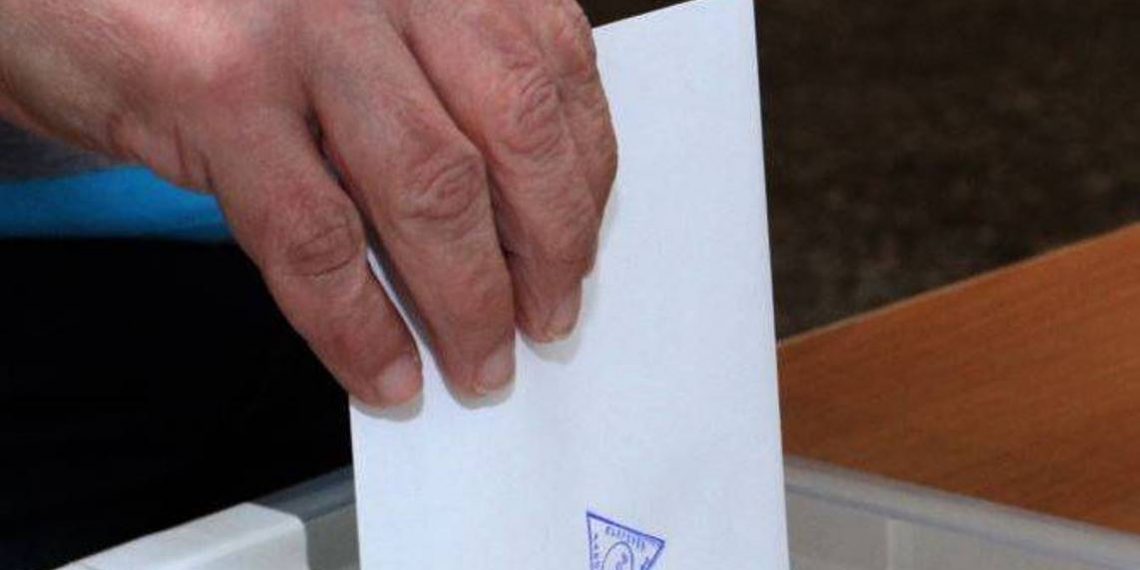 В общинах Сисиан и Ани проходят внеочередные выборы в Советы старейшин