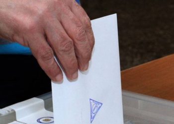 В общинах Сисиан и Ани проходят внеочередные выборы в Советы старейшин