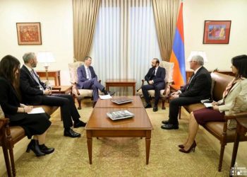 Провокации Азербайджана не способствуют усилиям по установлению стабильности в регионе: глава МИД Армении