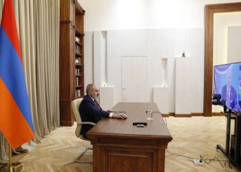 Премьер-министр Армении принял участие в пленарном заседании открытия второго Саммита за демократию