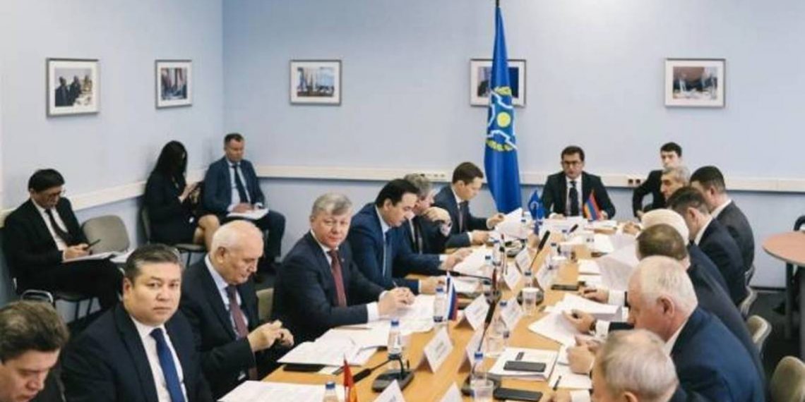 Под председательством Акопа Аршакяна состоялось заседание постоянной комиссии ПА ОДКБ