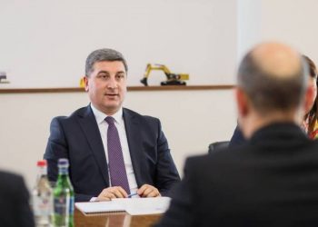 Министр ТУИ Армении и региональный директор ИКАО обсудили вопросы авиационной сферы Армении