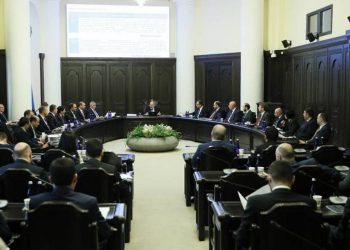 Пашинян надеется, что в ближайшее время в переговорных форматах Степанакерт- Баку и Армения-Азербайджан будут подвижки