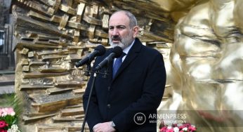 Никол Пашинян принял участие в открытии памятника, посвященного жертвам событий 1 марта