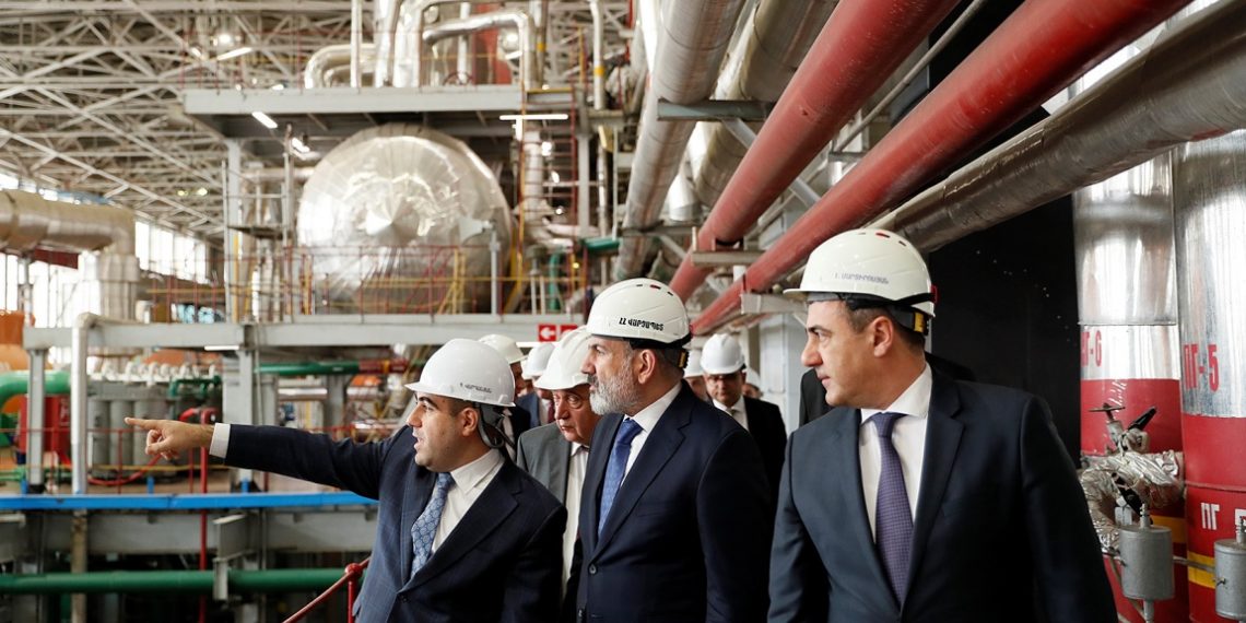 Премьер-министру был представлен отчет о деятельности Армянской АЭС