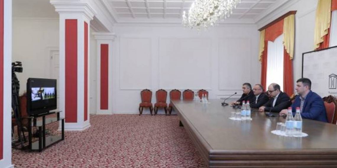 Оппозиционные депутаты НС Армении и депутаты НС Арцаха в онлайн режиме обсудили сложившуюся ситуацию