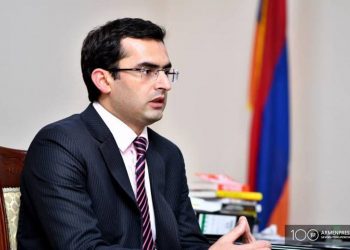 Решение КС по Римскому статуту никого ни в каком вопросе не признает виновным и не требует ничьего ареста. Вице-спикер