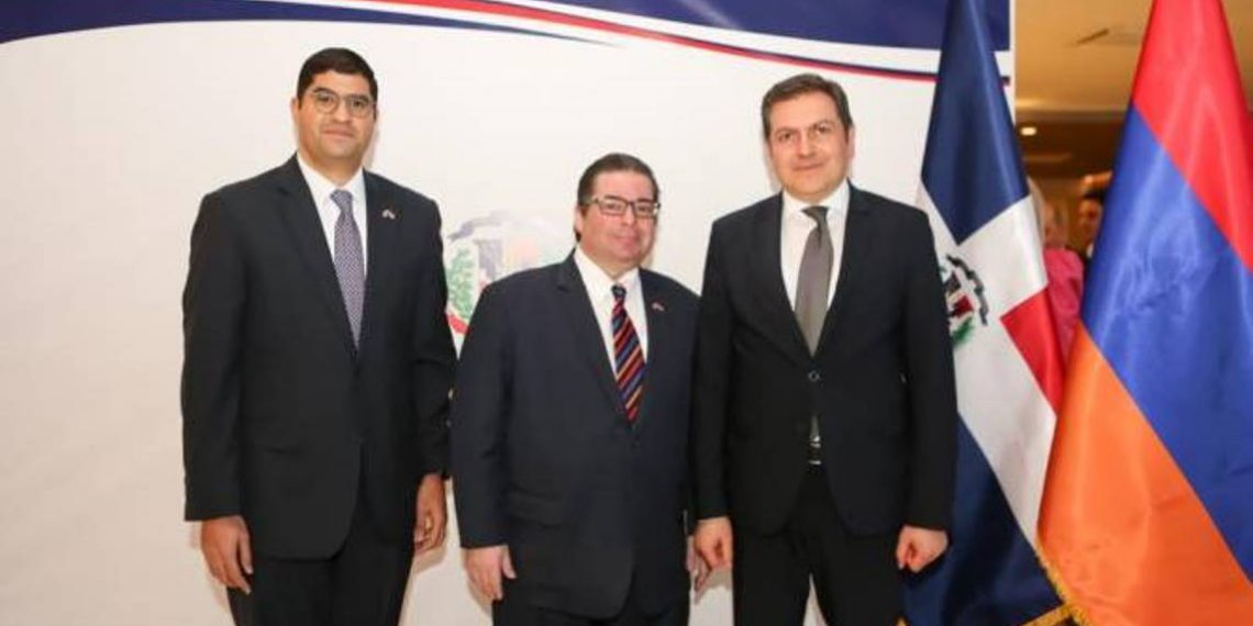 В Ереване открылось дипломатическое представительство Доминиканской Республики