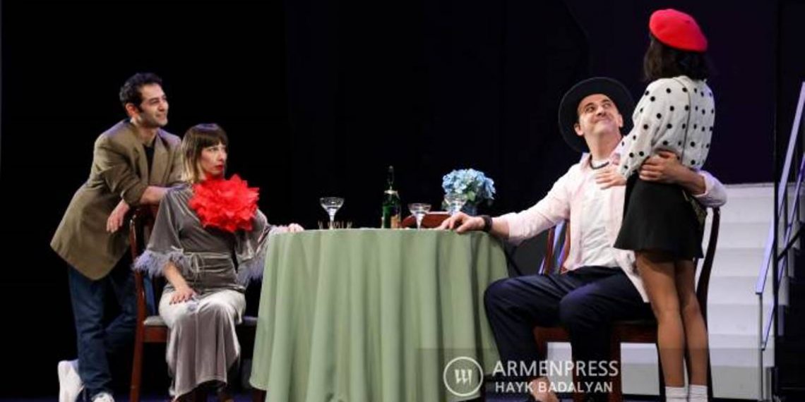 «Два плюс два»