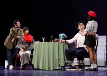 «Два плюс два»