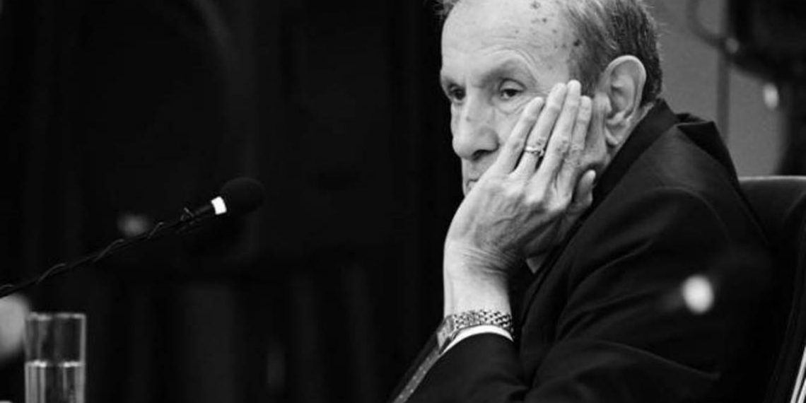 Первый президент Армении призывает отстранить от должности спикера Национального собрания