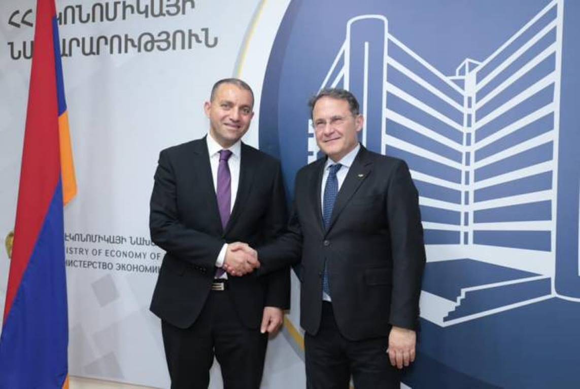 Министр экономики Армении встретился с заместителем министра иностранных дел и международного сотрудничества Италии