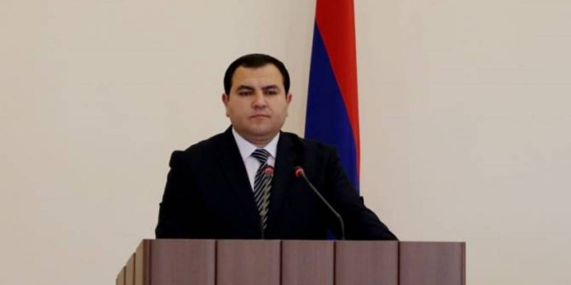 Из Арцаха в Армению можно будет выезжать лишь в случае крайней необходимости: госминистр Арцаха