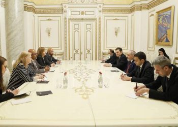 Премьер-министр Армении принял заместителя секретаря по глобальным рынкам Департамента торговли США