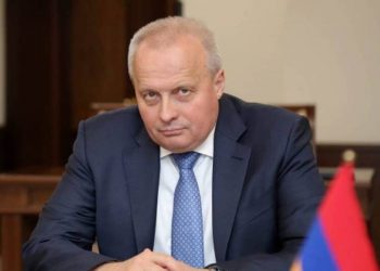 Россия никоим образом не отказывается от своих обязательств по отношению к Армении. Копыркин