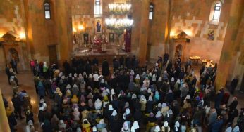 Президент Арутюнян принял участие в Божественной литургии по случаю праздника Св. Воскресения Христова