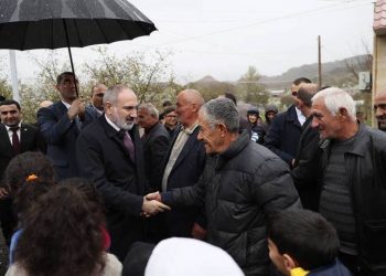 Премьер-министр ознакомился с ходом строительства медицинских учреждений, школ, детских садов, дорог в Вайоц Дзорe