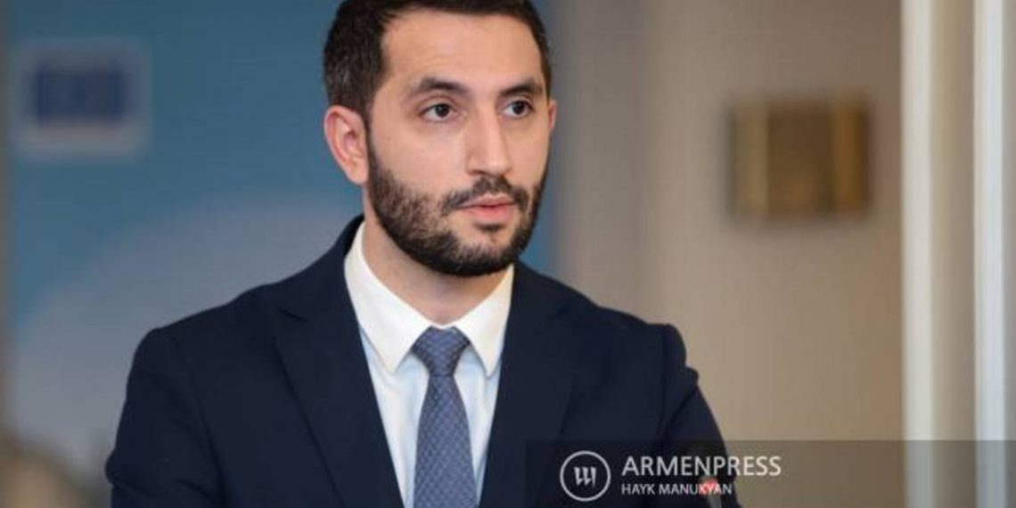 Армения и Турция планируют открыть границу для граждан третьих стран и лиц с диппаспортами в начале лета