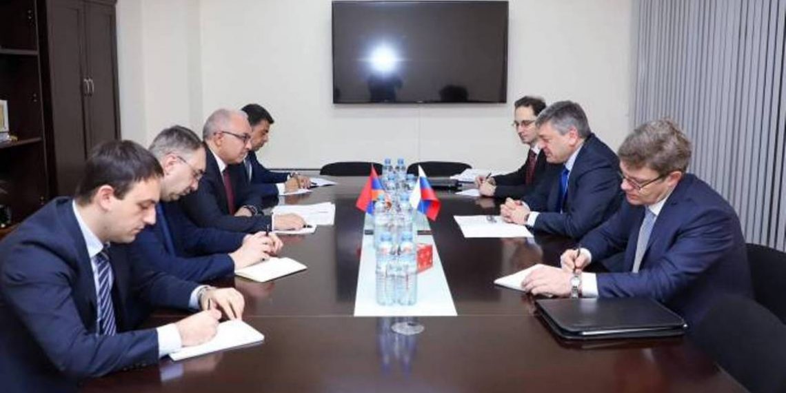 Армения и Россия провели политические консультации по вопросам сотрудничества с Ираном