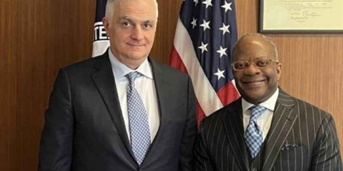 Вице-премьер Армении встретился с замгоссекретаря США по международному сотрудничеству в сфере контроля над наркотиками