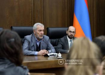 Враг должен знать, что при посягательстве он получит ответный удар: Андраник Кочарян