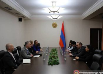 Армен Григорян представил старшему советнику по переговорам на Кавказе провокацию Азербайджана у армянского села Тех