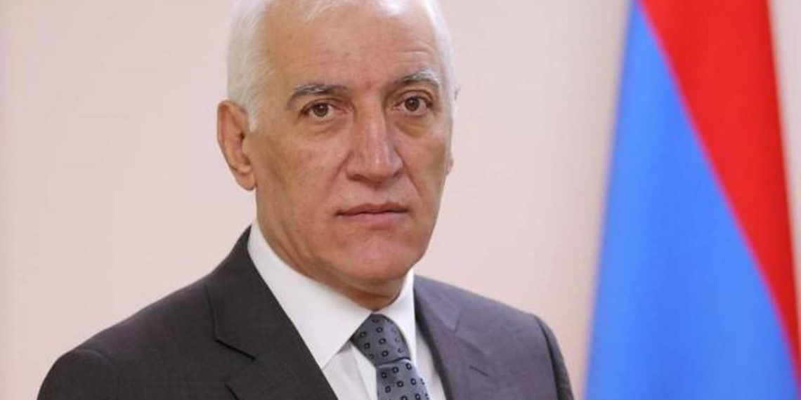 Президент Армении направил телеграмму соболезнования в связи со смертью Ваника Закаряна