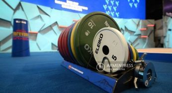 На ЧЕ по тяжелой атлетике в борьбу вступают первые представители Армении