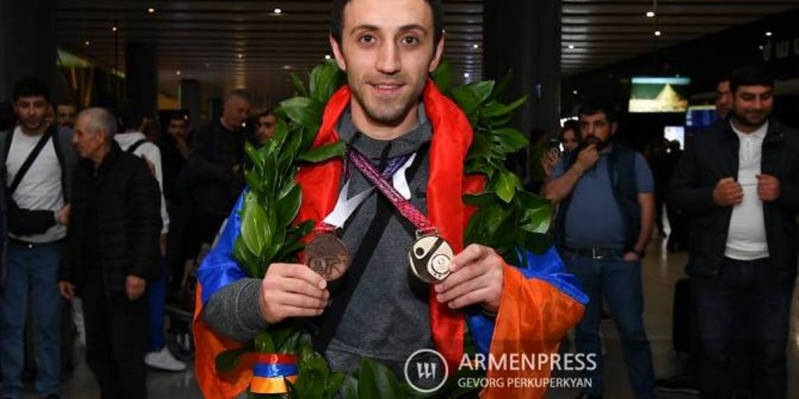 Я счастлив и горд, что мне удалось завоевать золотую медаль: Артур Давтян