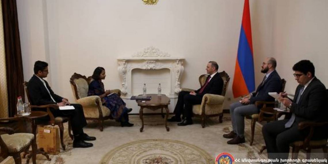 В последние годы повестка армяно-индийского сотрудничества расширилась: секретарь Совбеза Армении принял посла Индии