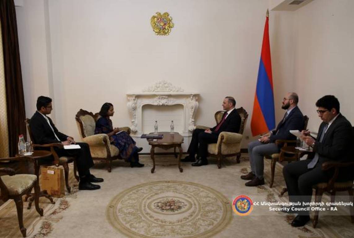 В последние годы повестка армяно-индийского сотрудничества расширилась: секретарь Совбеза Армении принял посла Индии