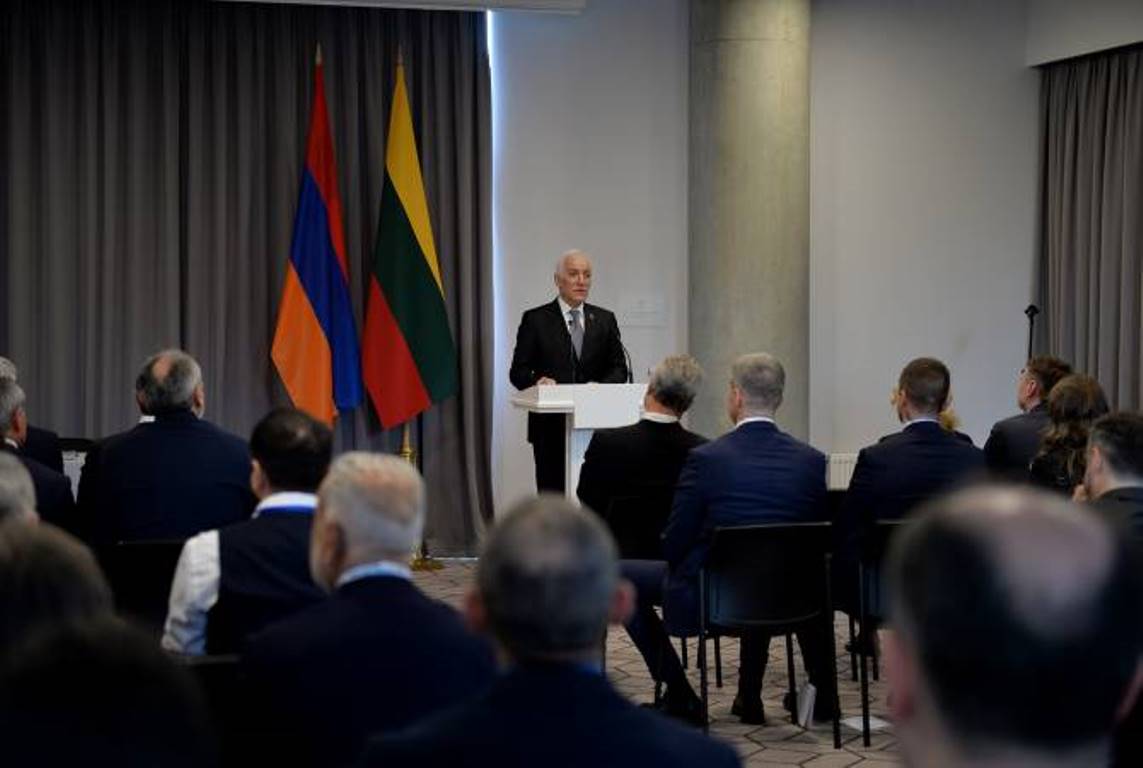 Президенты Армении и Литвы приняли участие в официальной церемонии открытия армяно-литовского бизнес-форума