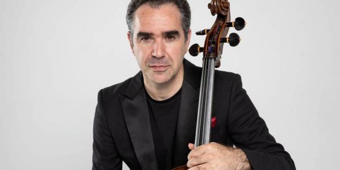С Камерным оркестром выступит приехавший в Армению из Германии дирижер и виолончелист Микаел Ахназарян